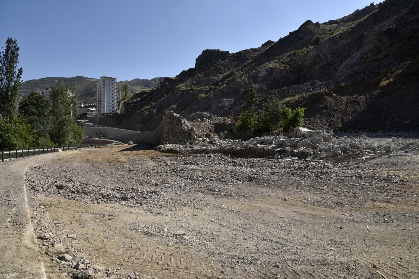 36 yıllık mezbahane yıkıldı 11