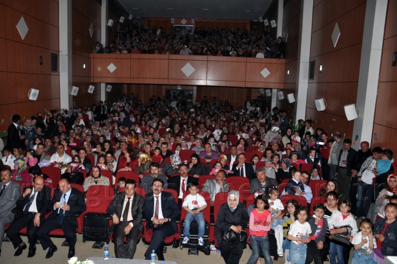 23 Nisan Coşkusu Salona Sığmadı 6