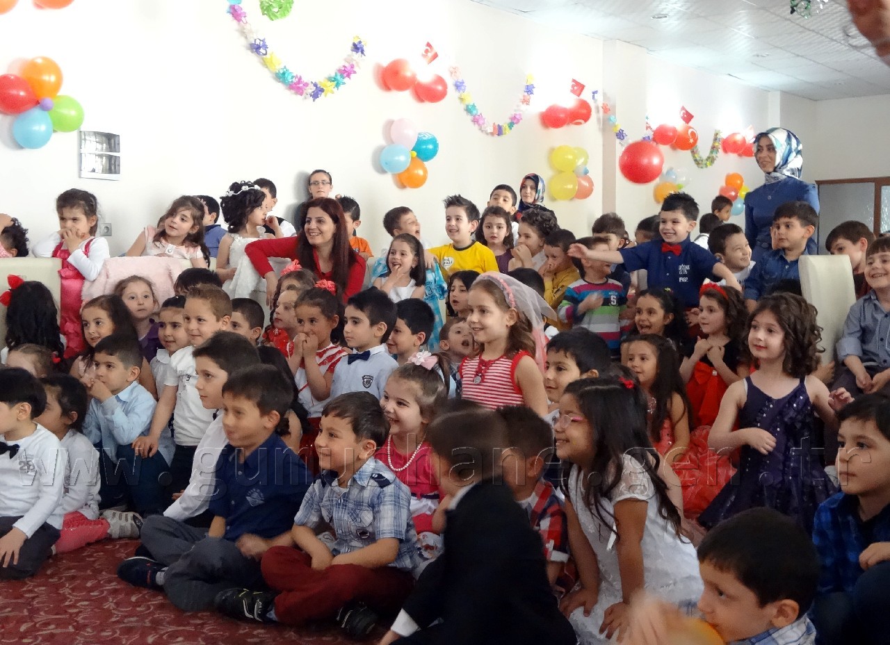 Nesrin Halit Zarbun'dan Çocuk Şenliği 1