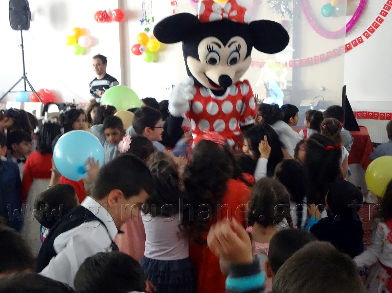 Nesrin Halit Zarbun'dan Çocuk Şenliği 6