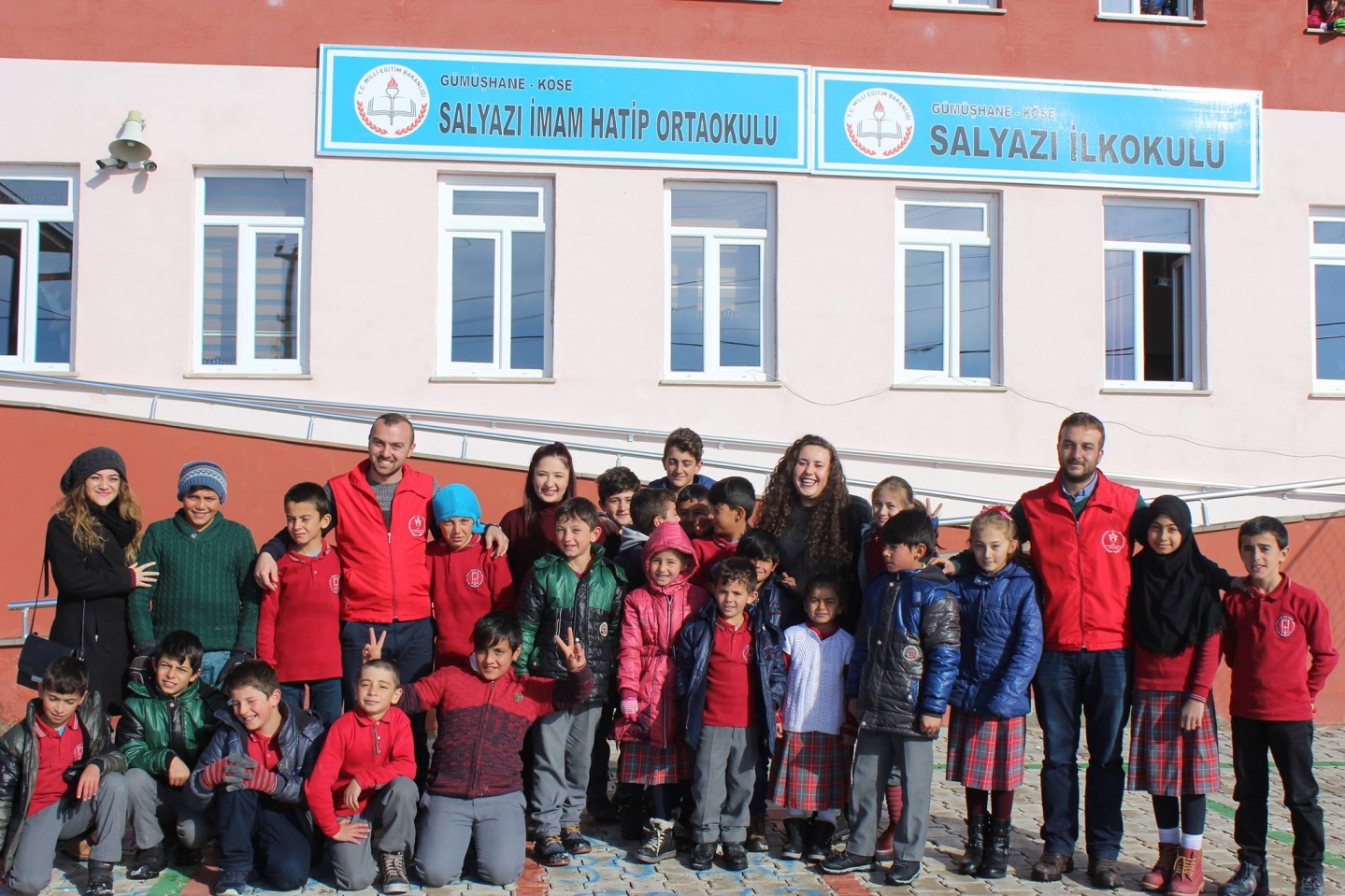 Yüreklere dokunmaya devam ediyorlar 3