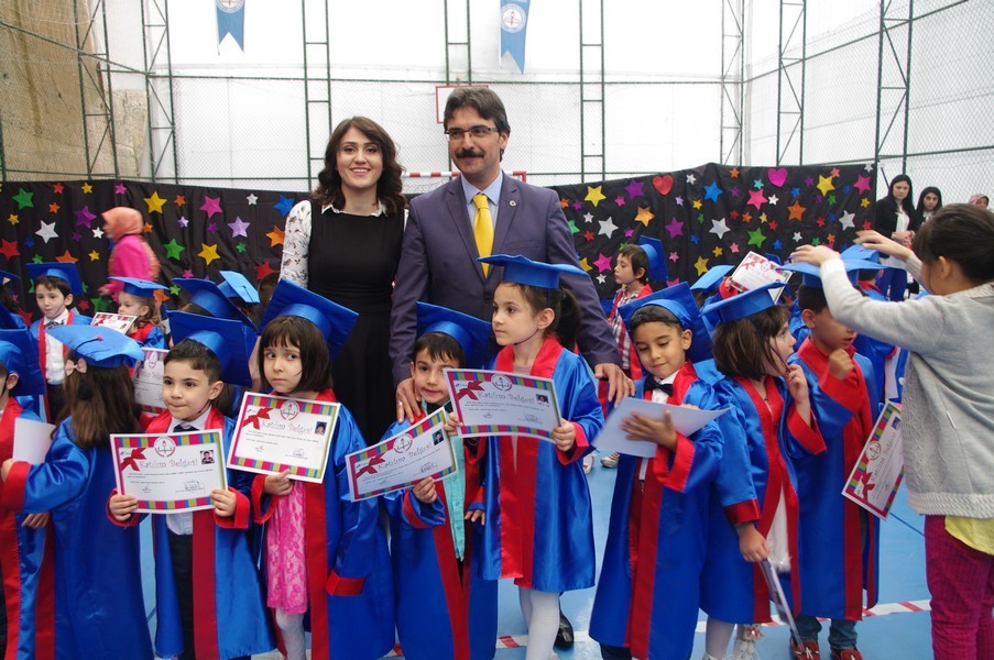 Nesrin Halit Zarbun’da okul öncesi şenliği ve mezuniyet töreni 24
