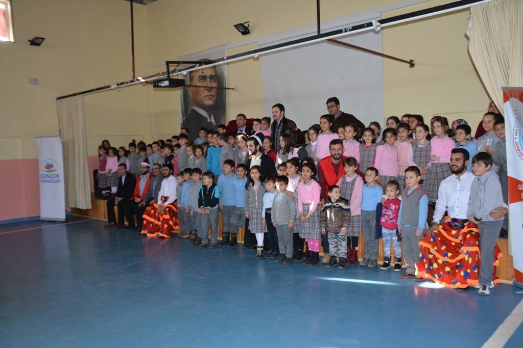 Hem yüreklere hem yüzlere neşe saçıldı 2