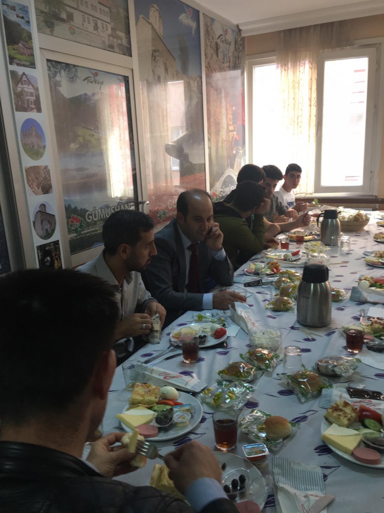 Sultanbeyli Gümüşhaneliler derneği gençler için bir araya geldi 22