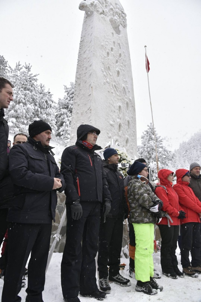 Zigana Dağı'nda çığda ölen 10 dağcı felaketin 9. yılında törenle anıldı   1