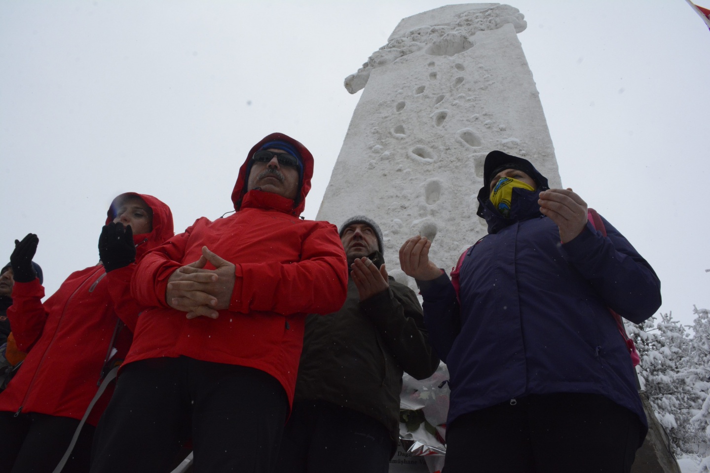 Zigana Dağı'nda çığda ölen 10 dağcı felaketin 9. yılında törenle anıldı   28