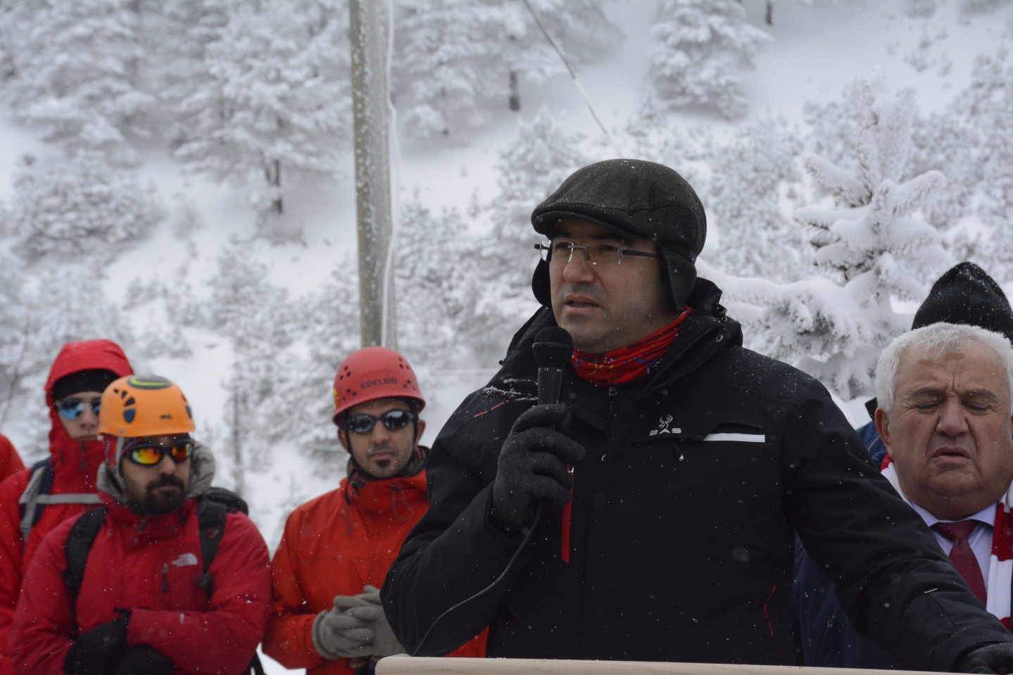 Zigana Dağı'nda çığda ölen 10 dağcı felaketin 9. yılında törenle anıldı   21