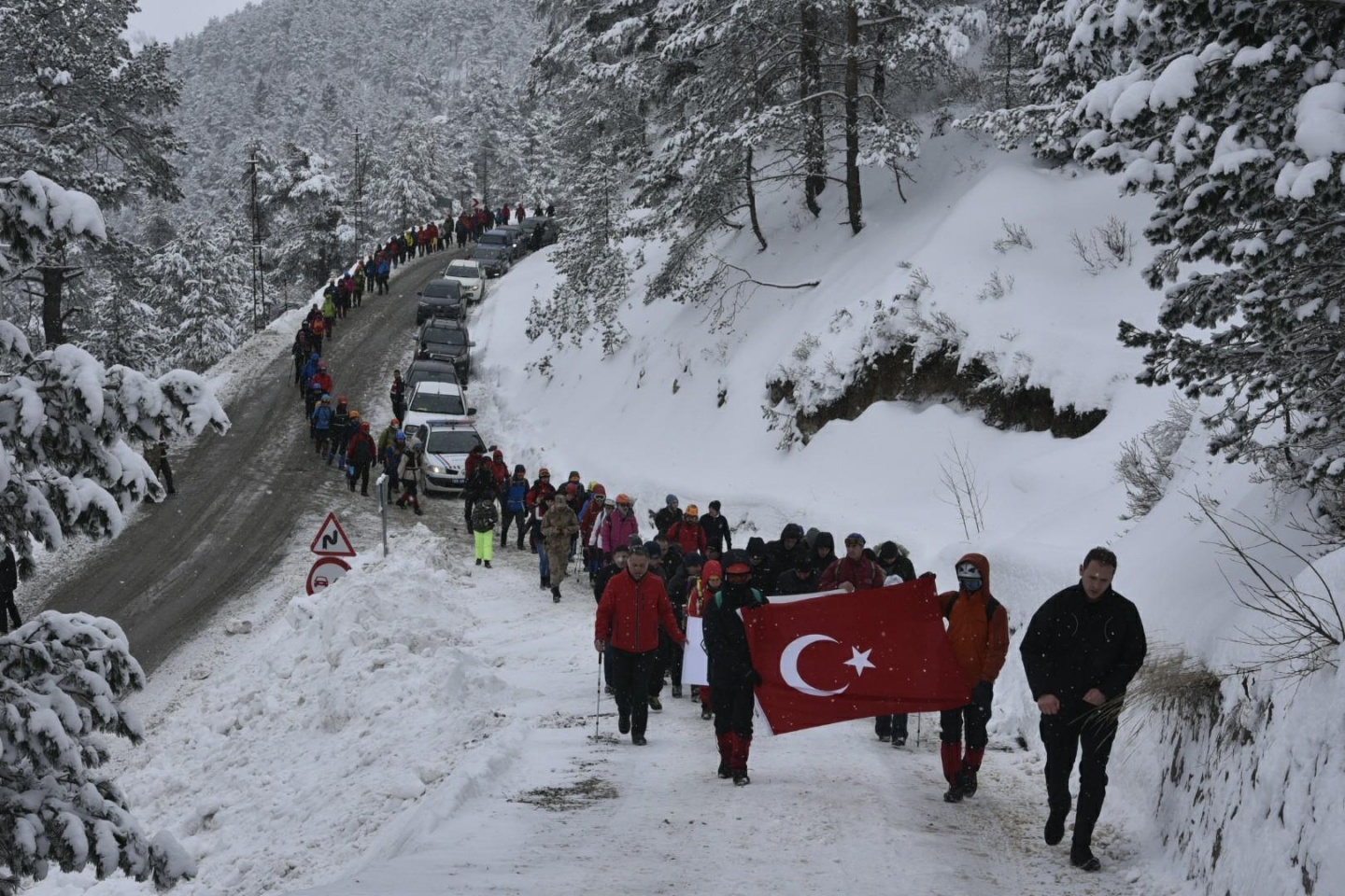 Zigana Dağı'nda çığda ölen 10 dağcı felaketin 9. yılında törenle anıldı   27