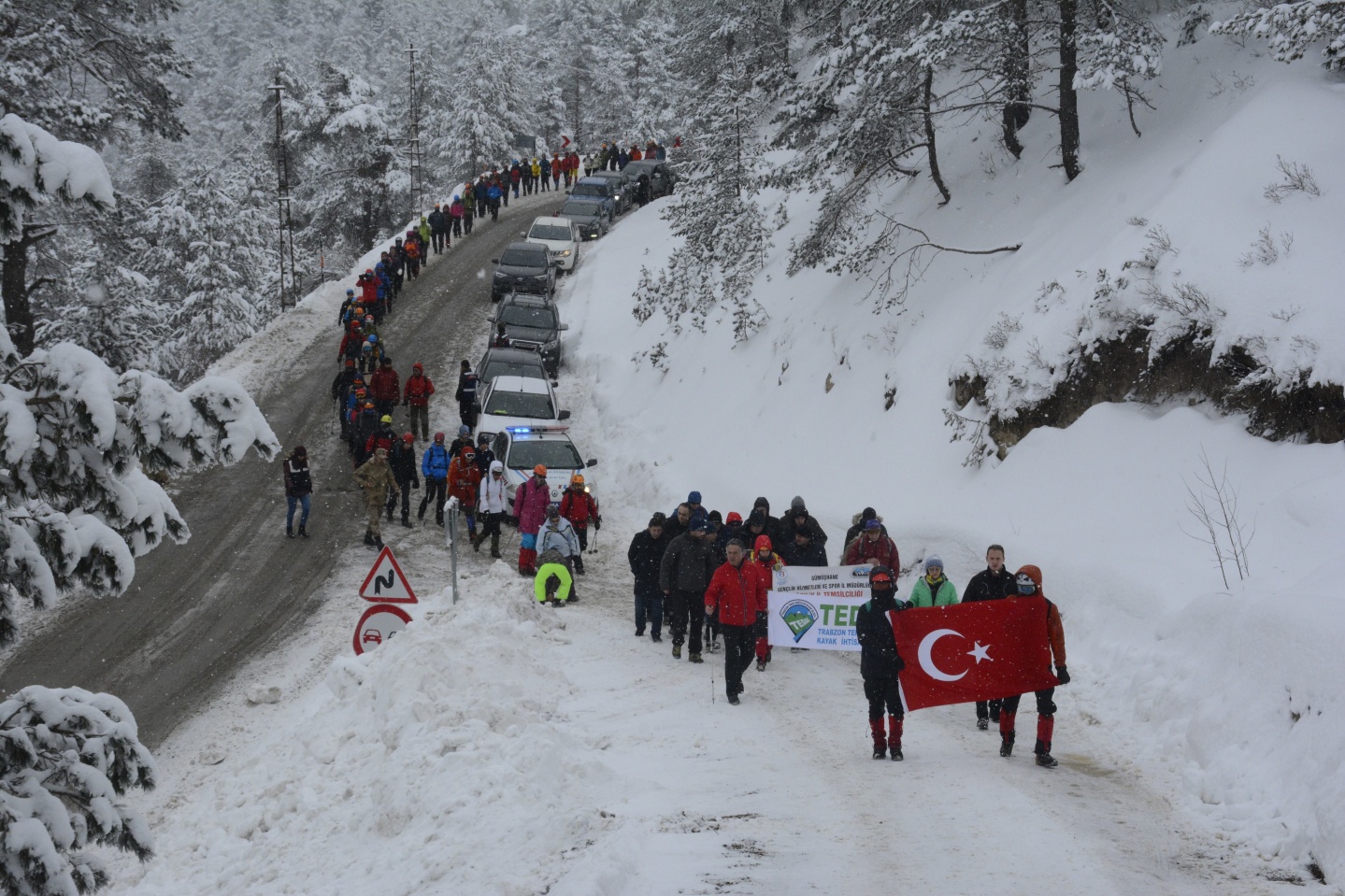 Zigana Dağı'nda çığda ölen 10 dağcı felaketin 9. yılında törenle anıldı   36