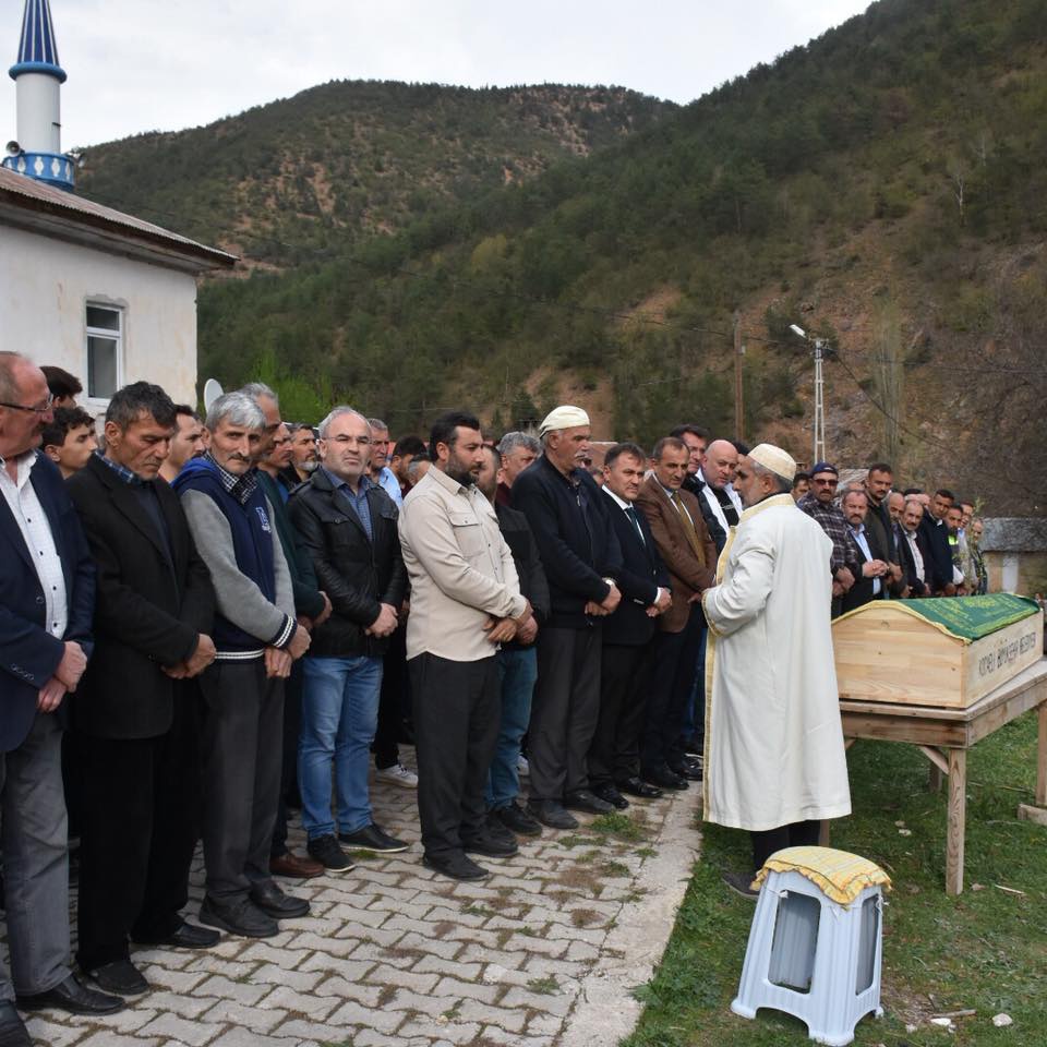 Kara son yolculuğuna uğurlandı 2