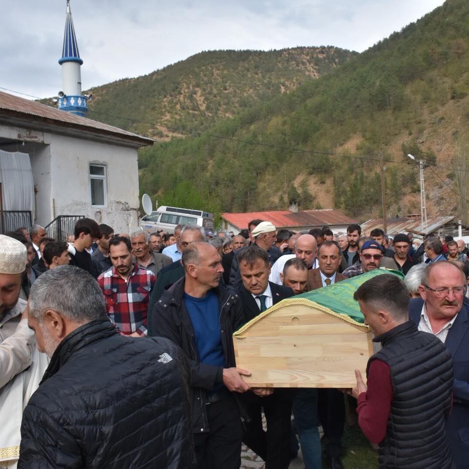 Kara son yolculuğuna uğurlandı 1