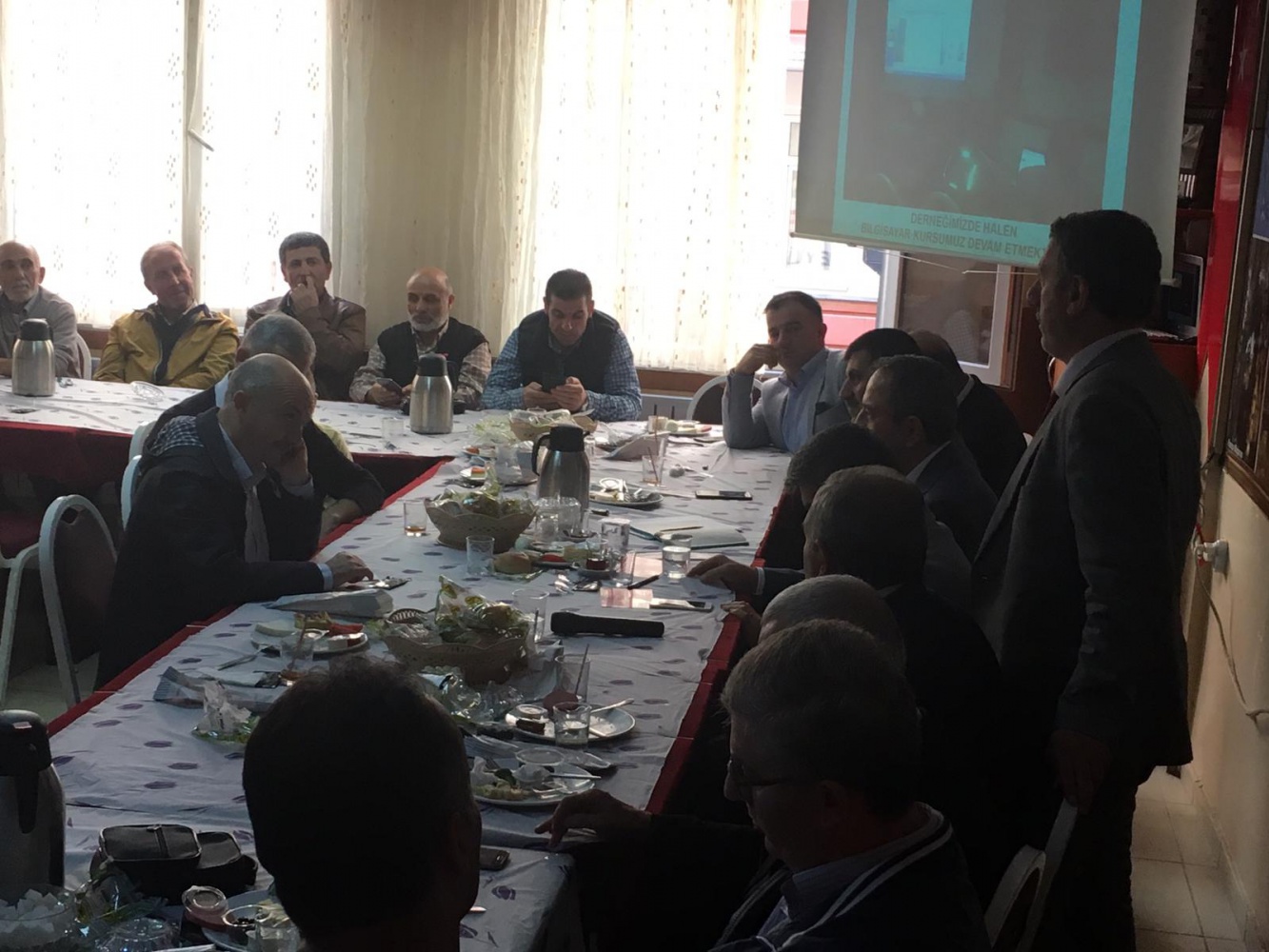 Sultanbeyli Gümüşhaneliler derneği gençler için bir araya geldi 25