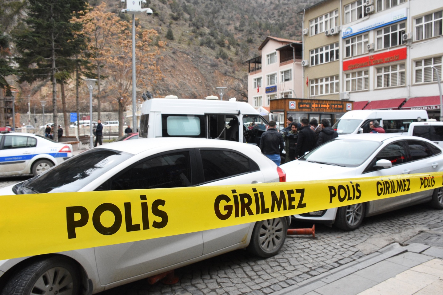 Gümüşhane’de şüpheli paketten yumurta çıktı 2