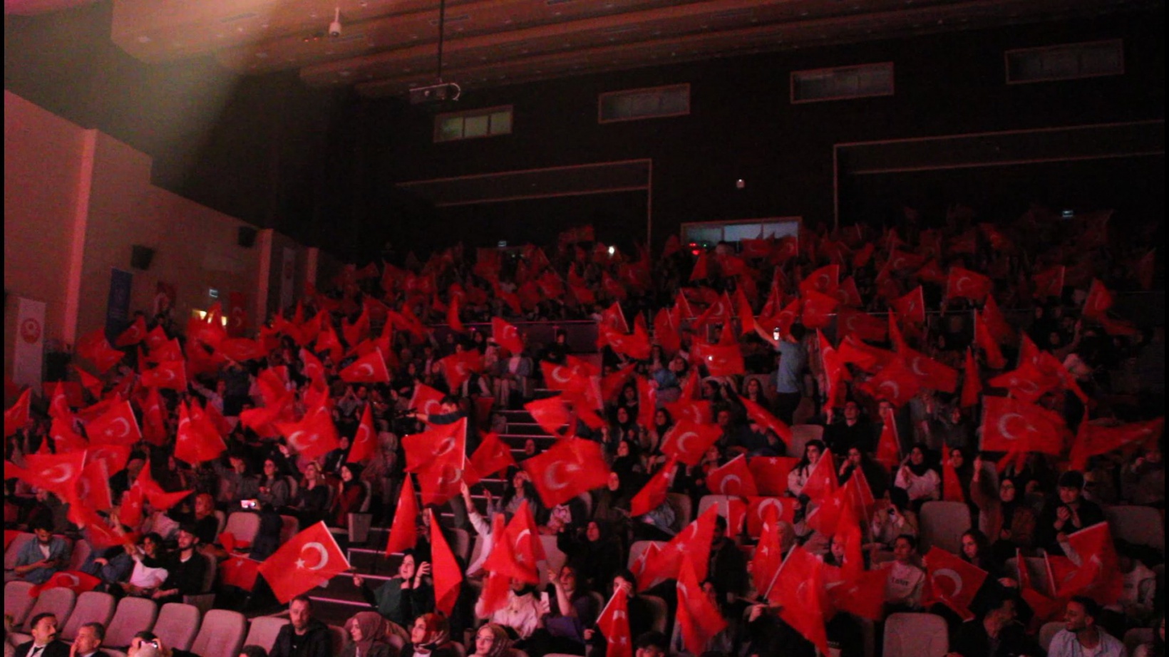 Gençler Turgay Coşkun’un türküleriyle coştu 1