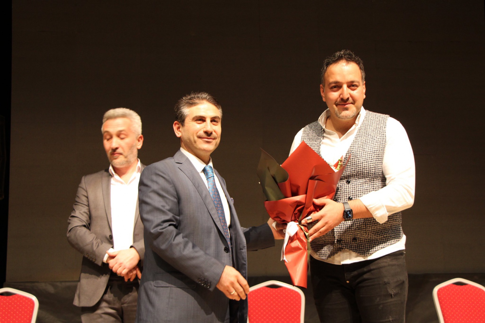 Gençler Turgay Coşkun’un türküleriyle coştu 10