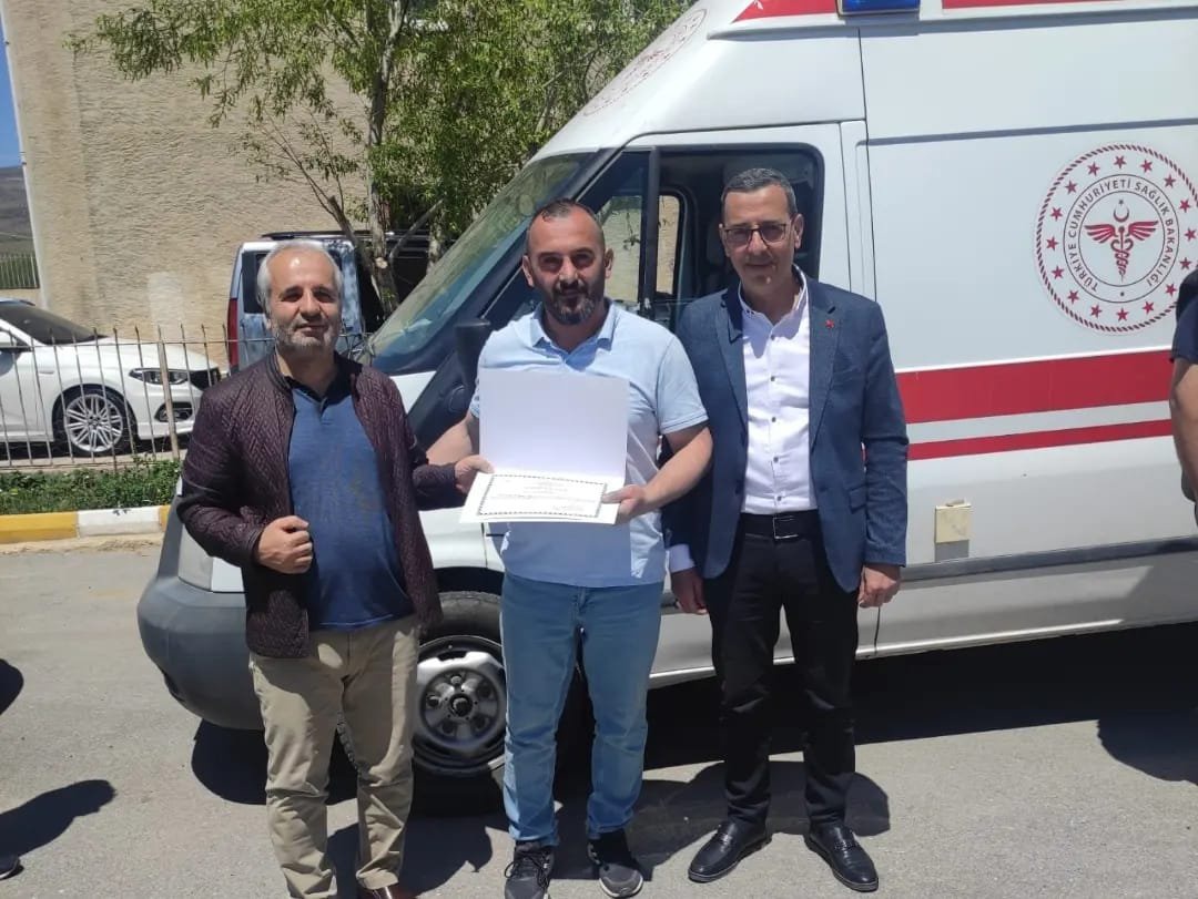 Sağlık çalışanlarına ambulans sürüş eğitimi verildi 3