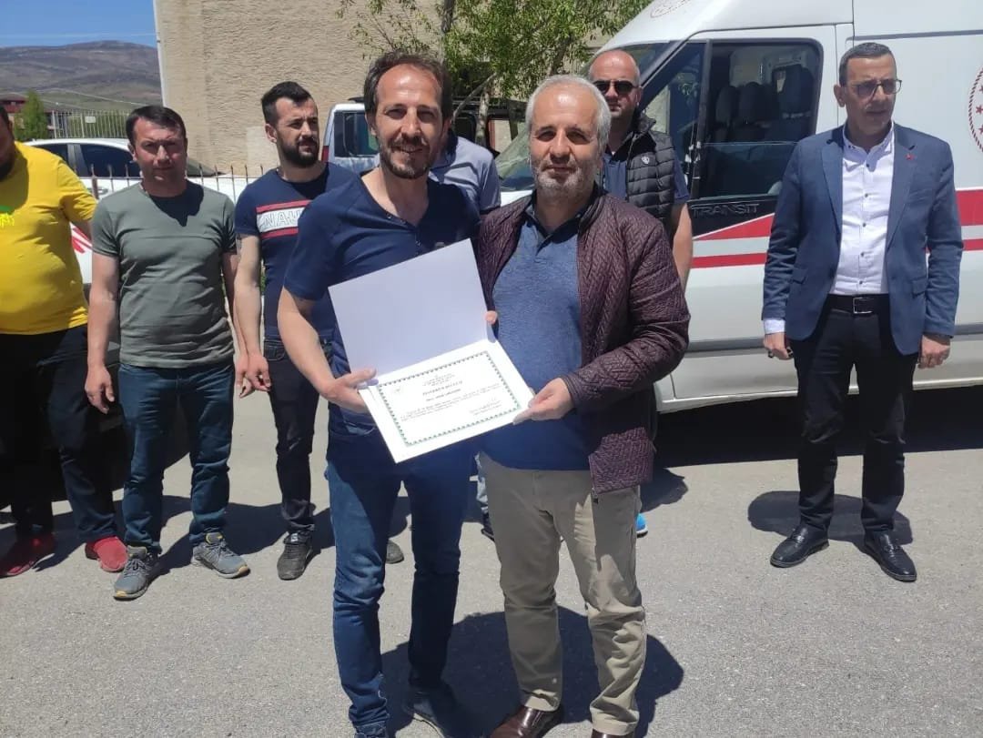 Sağlık çalışanlarına ambulans sürüş eğitimi verildi 6