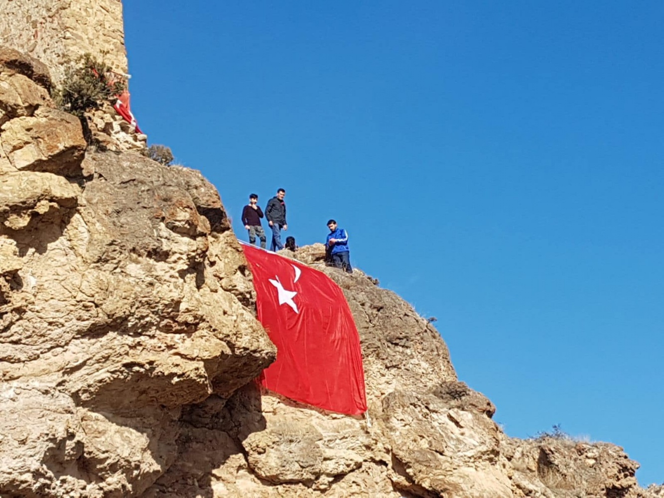 CHP'li gençlerden örnek davranış 3