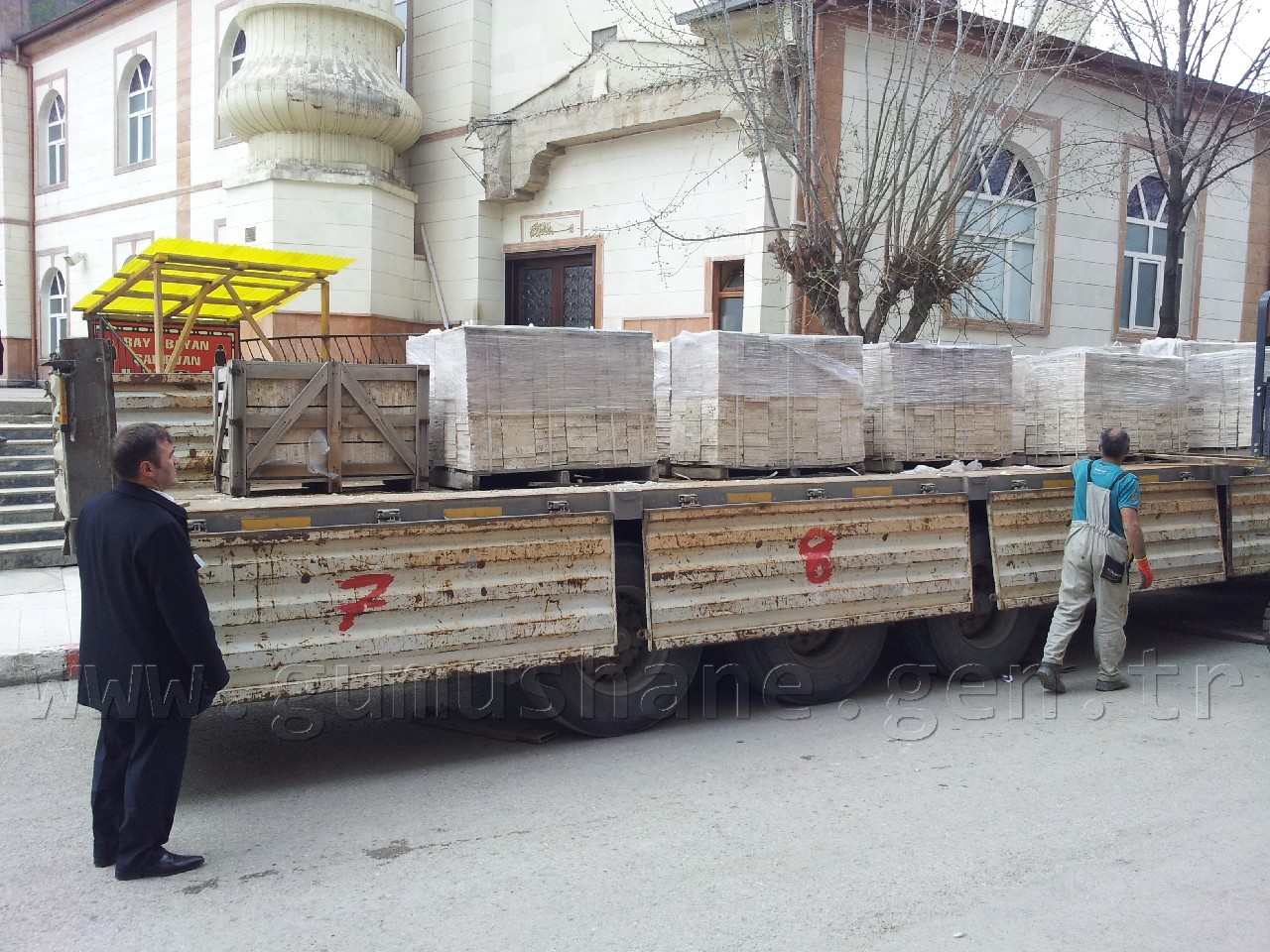 Çimen, Şehrin Hizmetinde  1