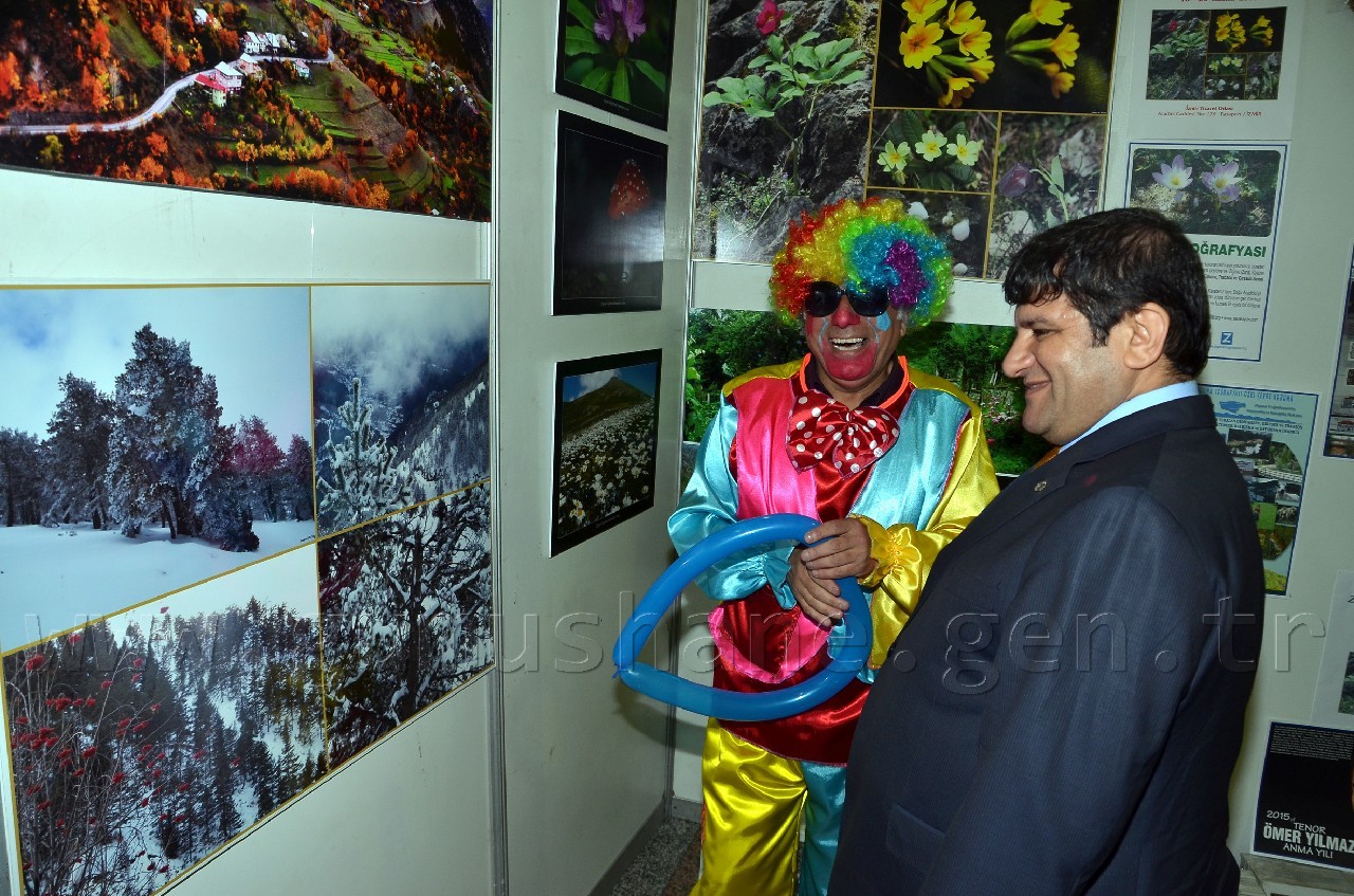 Vali Mayda Feshanedeki Stantları Gezdi 8