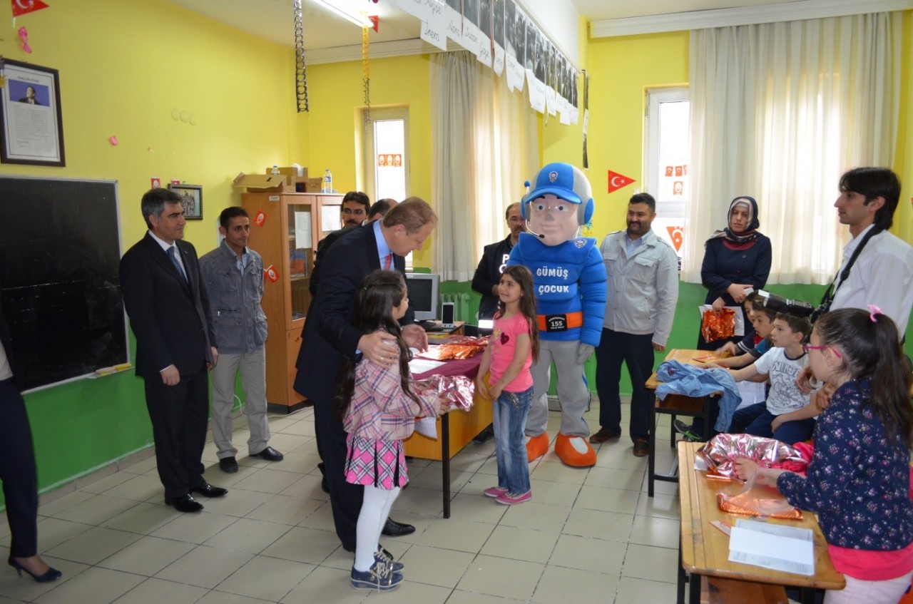 Gümüş Çocuk Öğrencilerin Karne Heyecanını Paylaştı  2