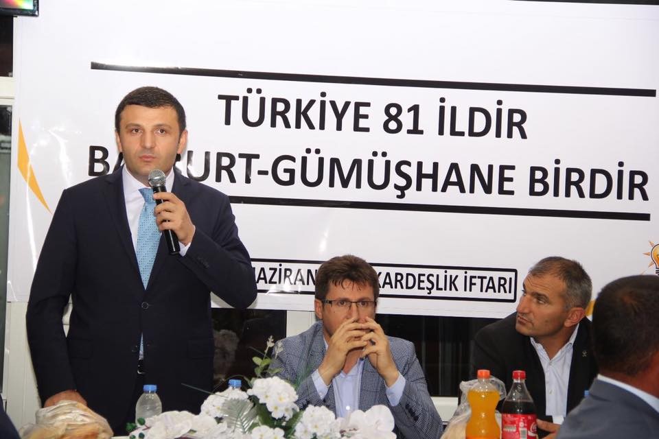 AK Parti’de kardeşlik iftarı 2