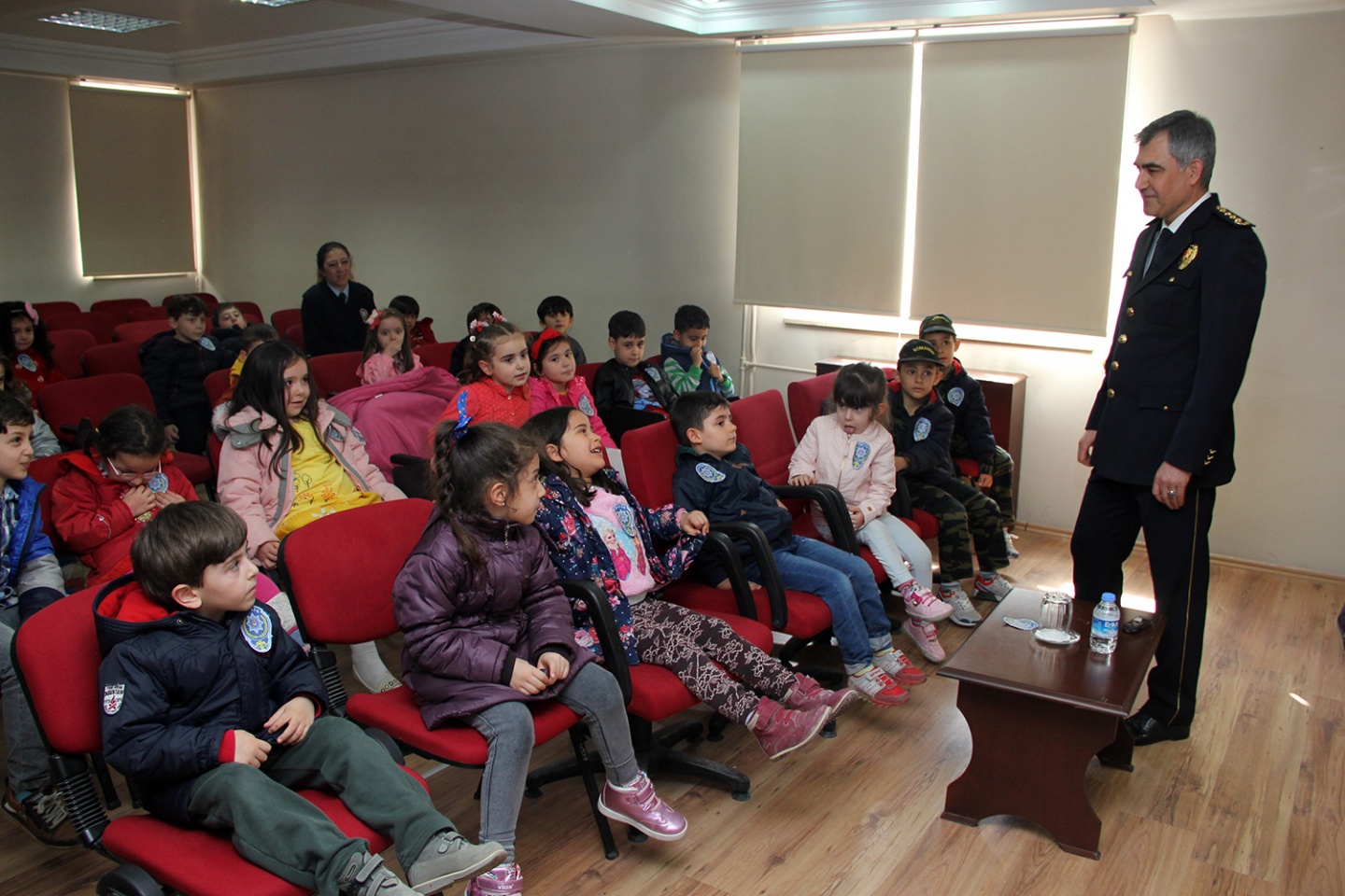 Miniklerden emniyete polis haftası ziyareti 2