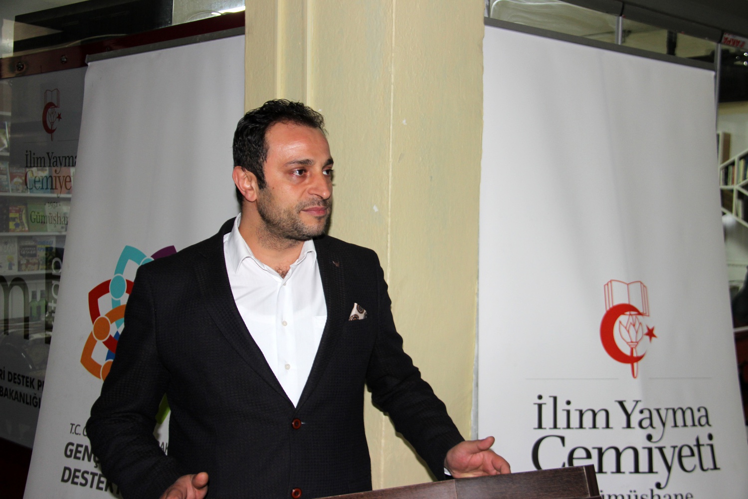 İlim Kitap Kafe hizmete girdi 2