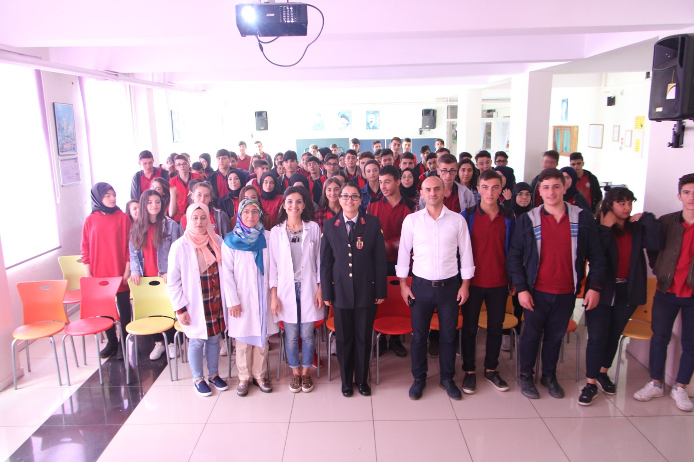 Jandarma 990 lise öğrencisine şehitlik ve gazilik bilincini anlattı 2