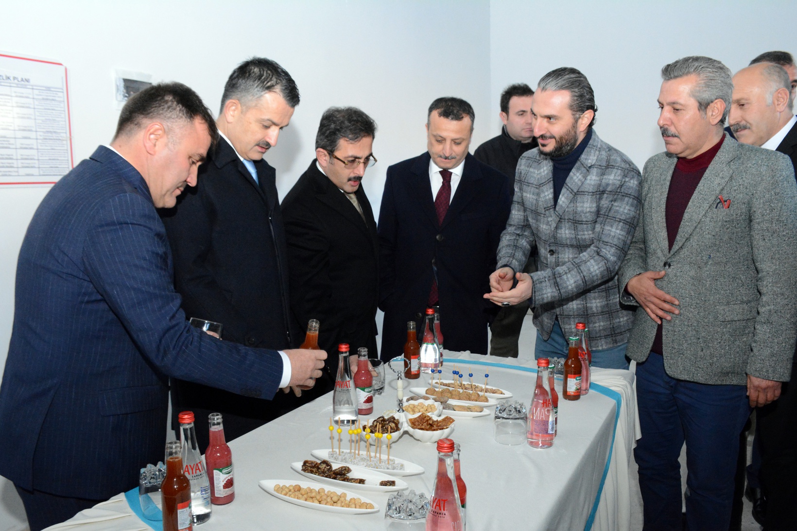 Bakan Pakdemirli ‘Akıllı İnek’ projesinin açılışını gerçekleştirdi, Gümüşsu Fabrikasını inceledi 13