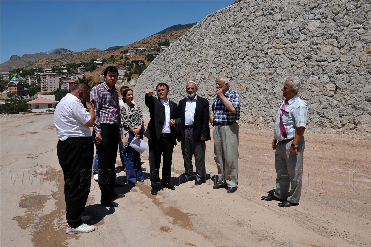 Başkan Çimen, Örnek Mahalle projesini inceledi 4