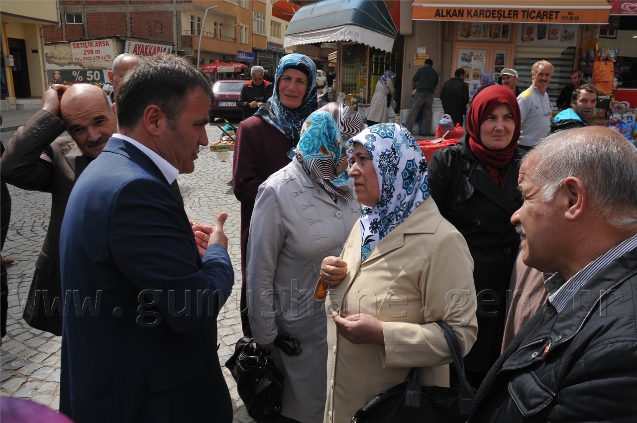 Başkan Çimen, pazaryerini gezdi 7