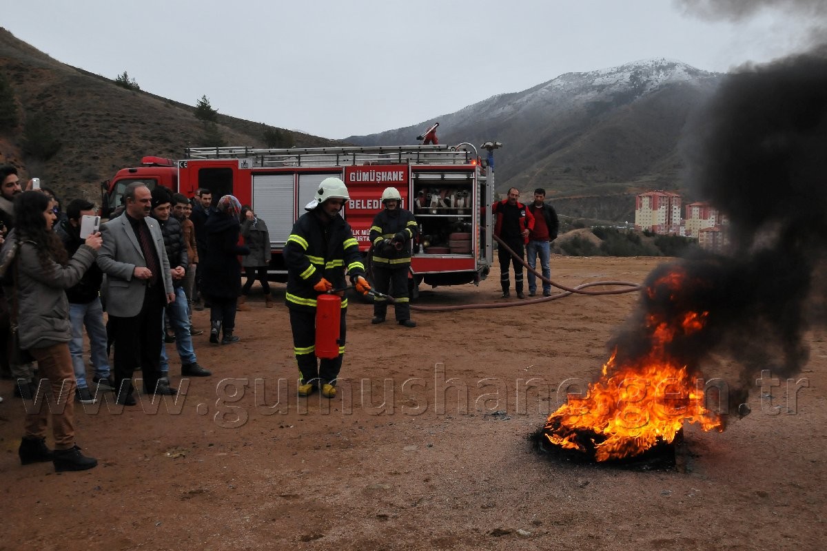Üniversitede yangın tatbikatı yapıldı 2