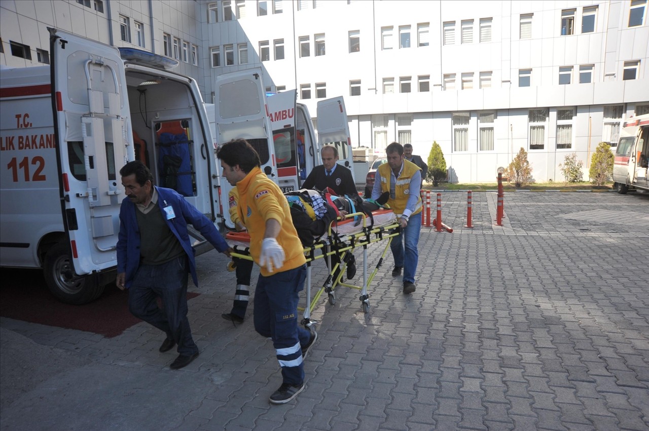 Gümüşhane'de 2 kaza: 1 ölü, 10 yaralı 1