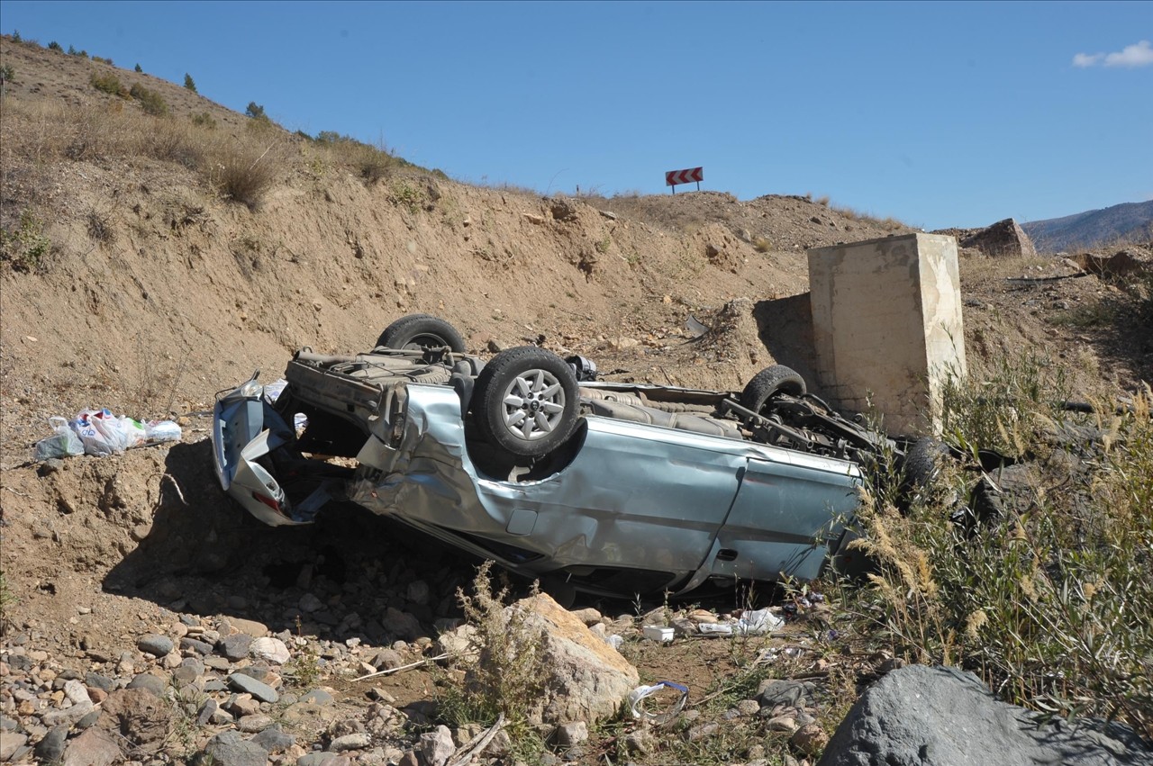Gümüşhane'de 2 kaza: 1 ölü, 10 yaralı 6
