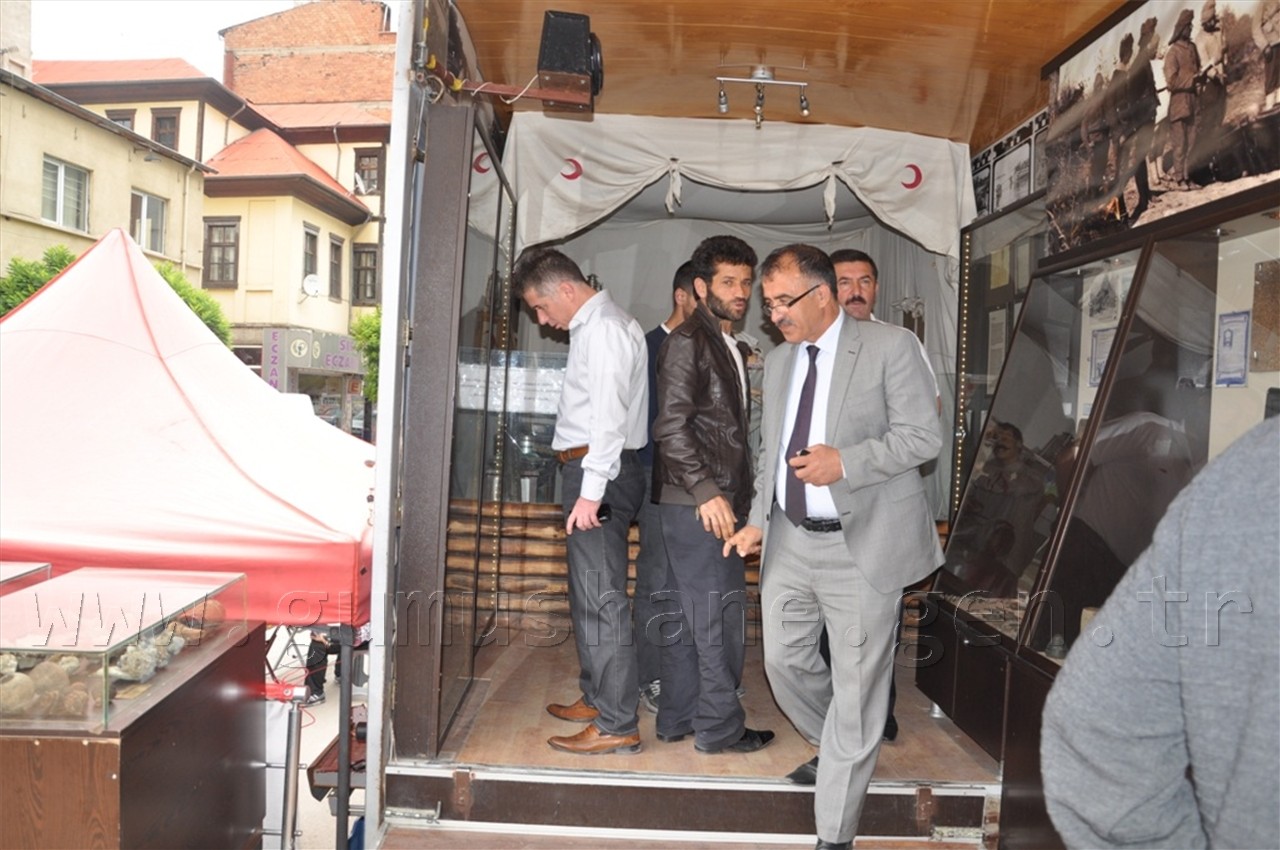 Çanakkale Tırı Belediyenin Katkılarıyla Gümüşhane'de 3