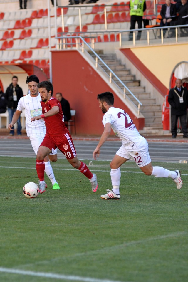 Yeni Şehir'de gol sesi çıkmadı: 0-0 8