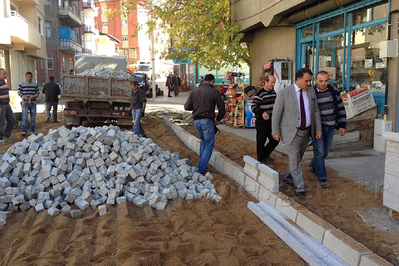Hasanbey Mahallesinde Yol ve Kaldırım Düzenleme Çalışmaları Başladı 2