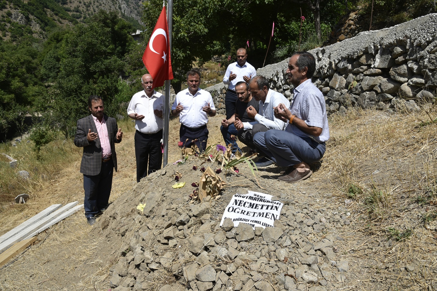 Başkan Çimen'den şehit öğretmen Necmettin Yılmaz’ın ailesine taziye ziyareti 4
