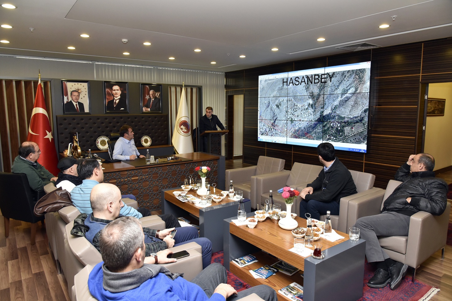 TOKİ heyeti konut alanını inceledi 1