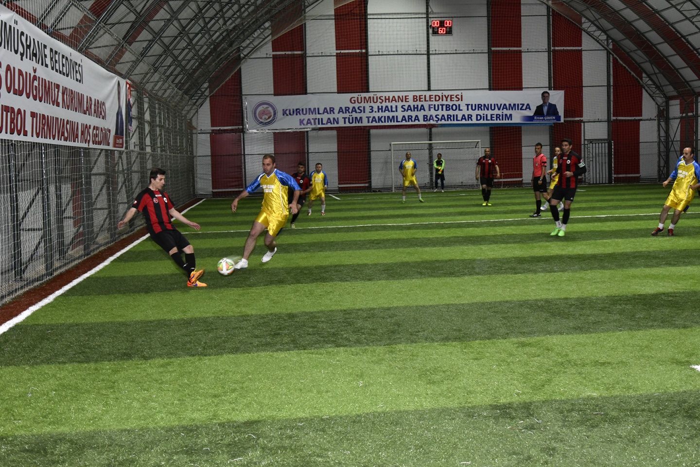 Gümüşhane’de 3. Kurumlararası Halı Saha Turnuvası başladı 2