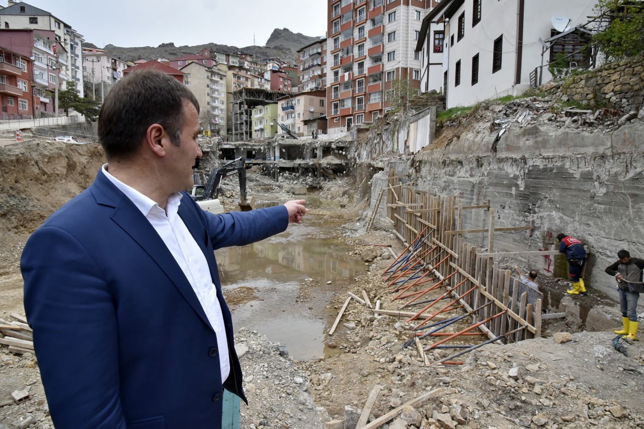 Modern pazaryerine ankraj uygulanıyor 1