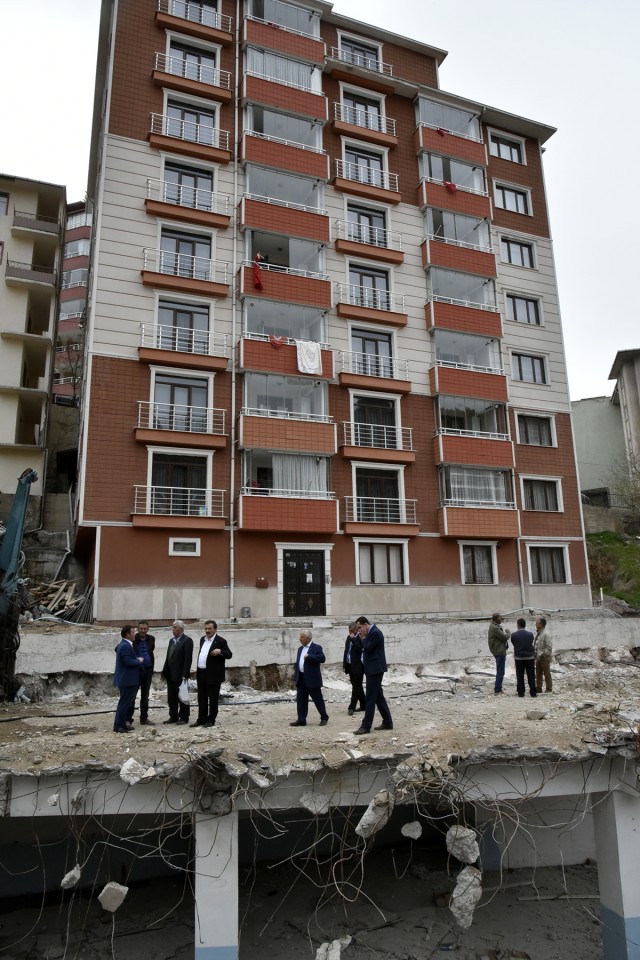 Modern pazaryerine ankraj uygulanıyor 7