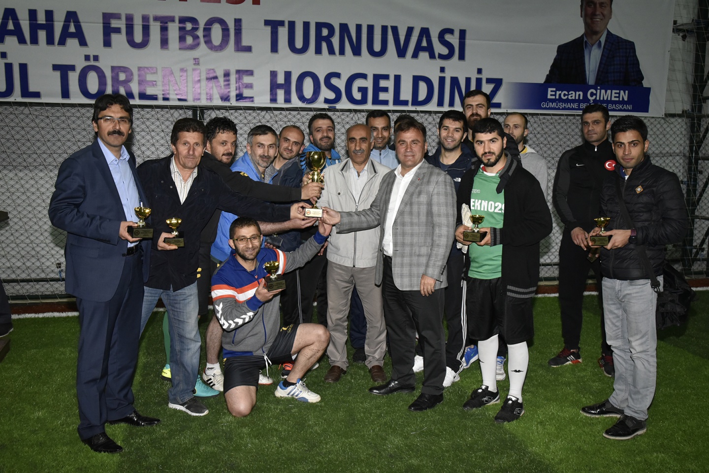 Kurumlararası halı saha turnuvası sona erdi 1