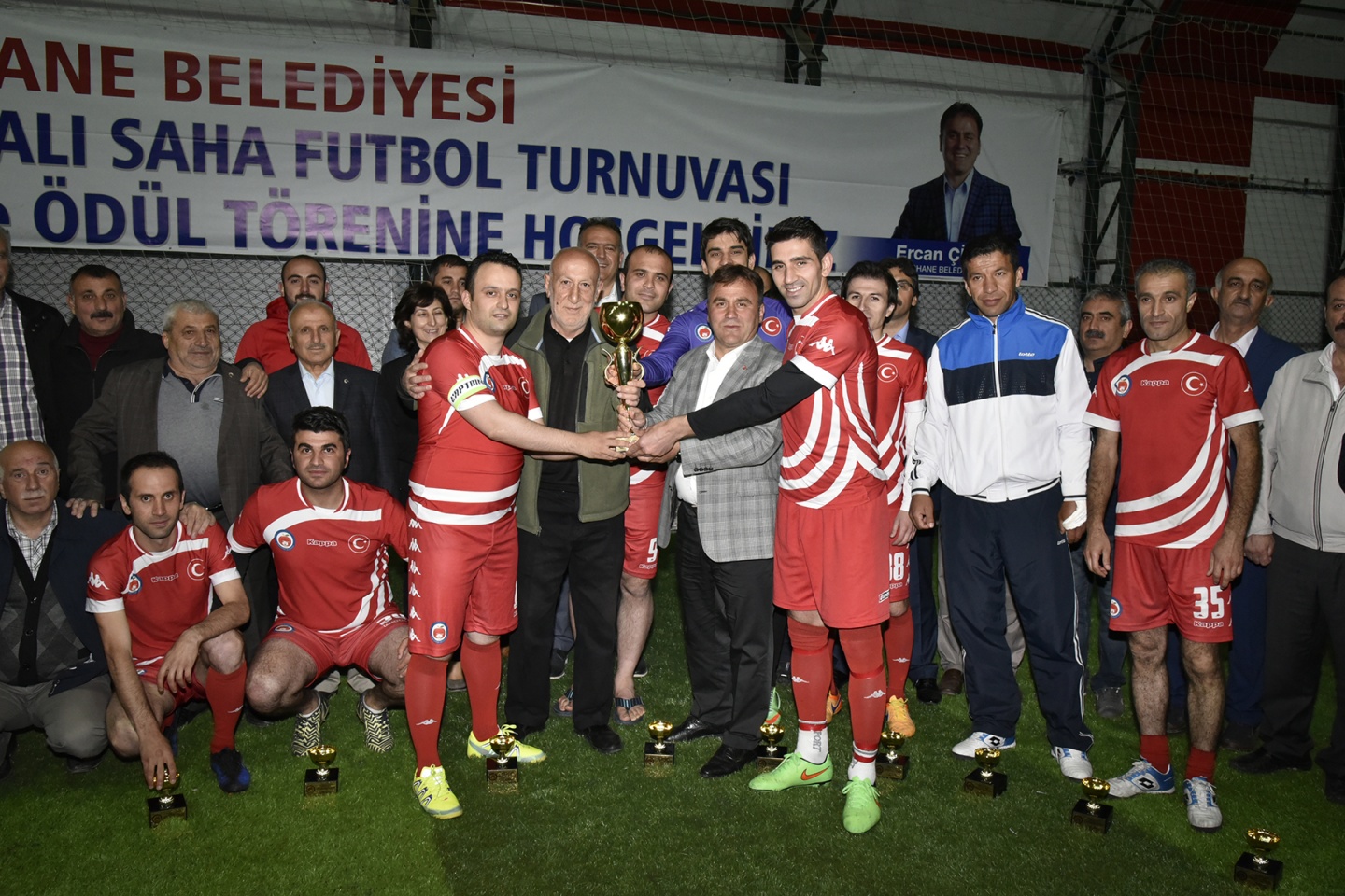 Kurumlararası halı saha turnuvası sona erdi 2