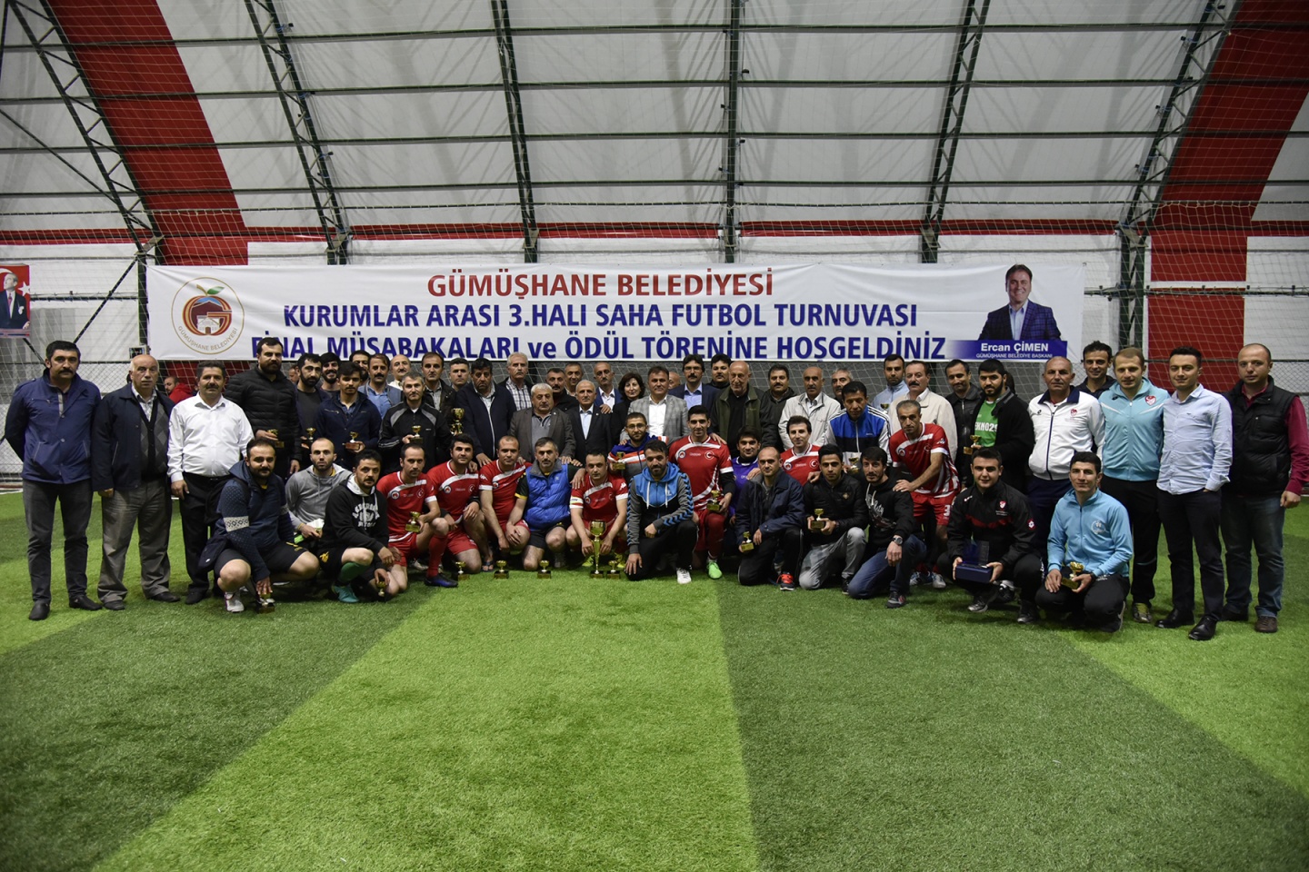 Kurumlararası halı saha turnuvası sona erdi 8