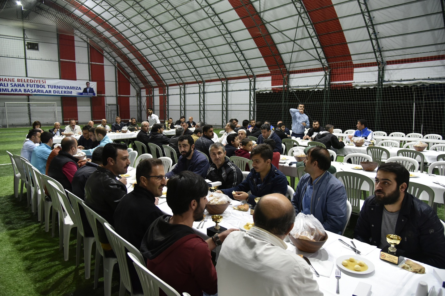 Kurumlararası halı saha turnuvası sona erdi 9