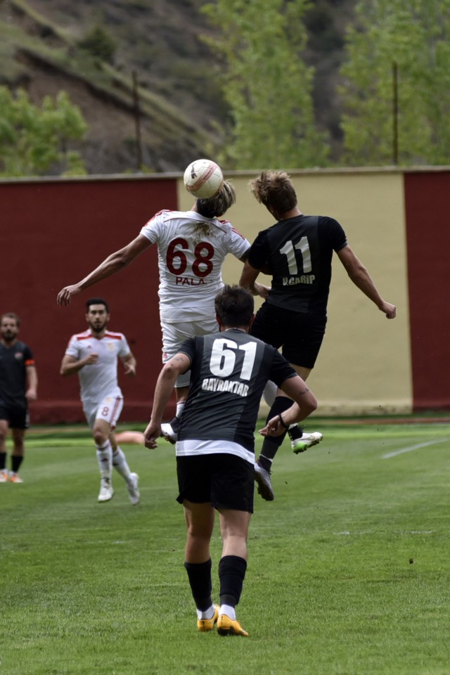 Gümüş fırsat tepti: 1-1 24