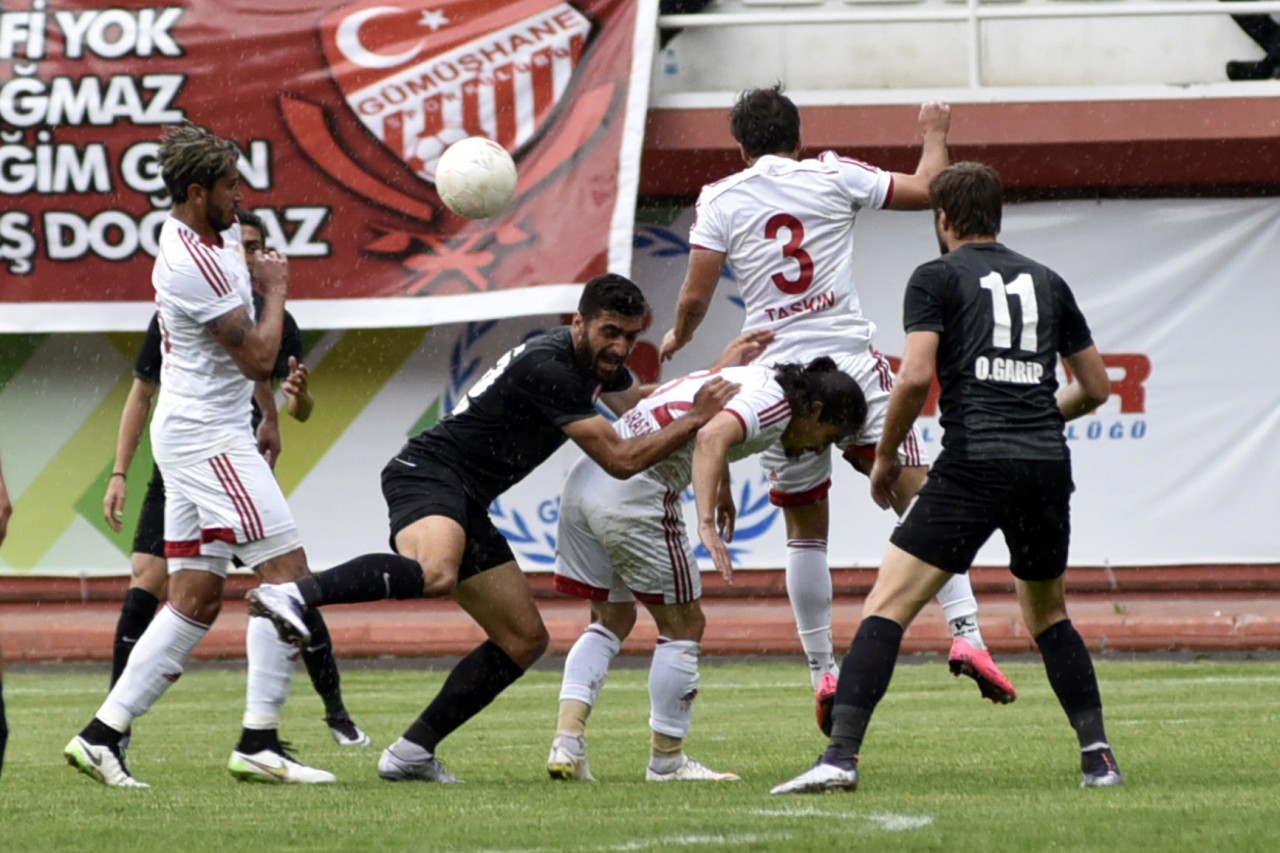 Gümüş fırsat tepti: 1-1 26