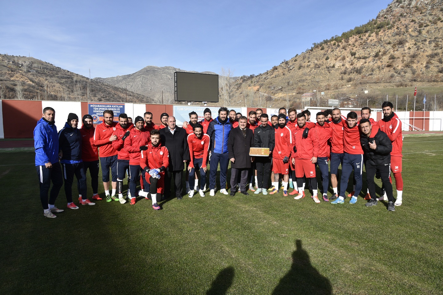 Başkan Çimen, Gümüşhanespor'un antrenmanını ziyaret etti 4